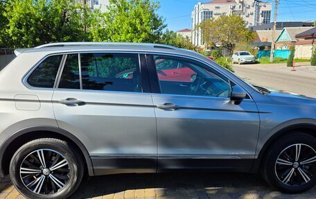 Volkswagen Tiguan II, 2018 год, 2 800 000 рублей, 8 фотография