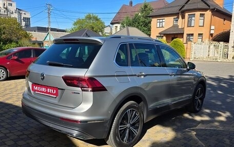 Volkswagen Tiguan II, 2018 год, 2 800 000 рублей, 7 фотография