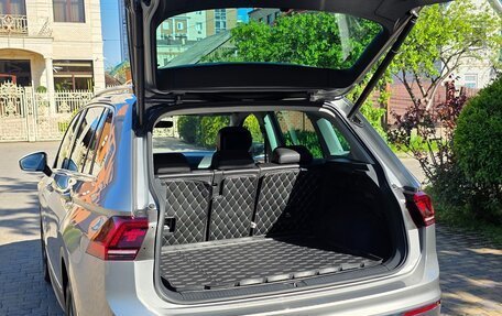 Volkswagen Tiguan II, 2018 год, 2 800 000 рублей, 16 фотография