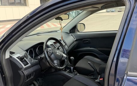 Mitsubishi Outlander III рестайлинг 3, 2011 год, 1 340 000 рублей, 11 фотография