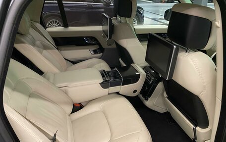 Land Rover Range Rover IV рестайлинг, 2019 год, 11 000 000 рублей, 14 фотография
