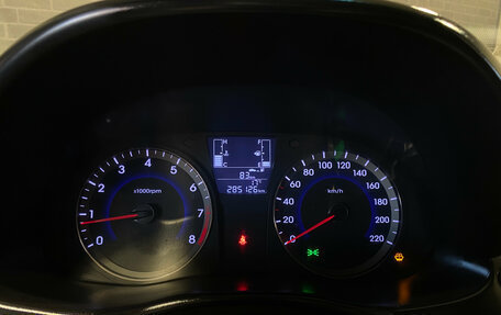 Hyundai Solaris II рестайлинг, 2014 год, 700 000 рублей, 12 фотография