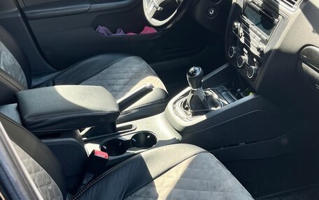 Volkswagen Jetta VI, 2012 год, 970 000 рублей, 3 фотография