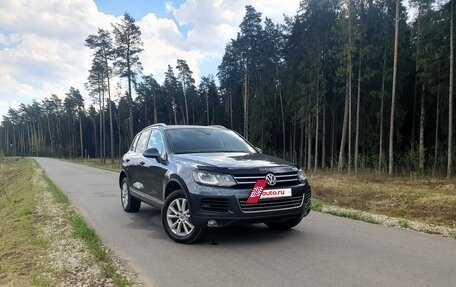 Volkswagen Touareg III, 2013 год, 1 980 000 рублей, 2 фотография