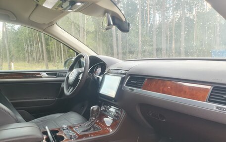 Volkswagen Touareg III, 2013 год, 1 980 000 рублей, 5 фотография