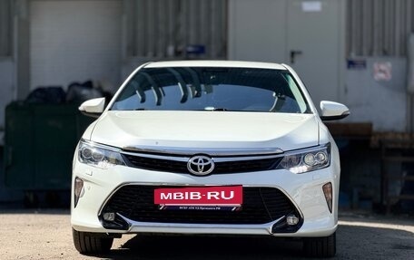 Toyota Camry, 2016 год, 2 390 000 рублей, 2 фотография