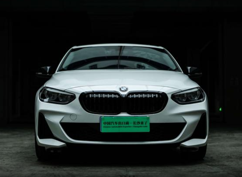 BMW 1 серия F20-F21 рестайлинг 2, 2023 год, 2 260 000 рублей, 4 фотография
