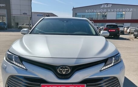 Toyota Camry, 2020 год, 3 100 000 рублей, 1 фотография