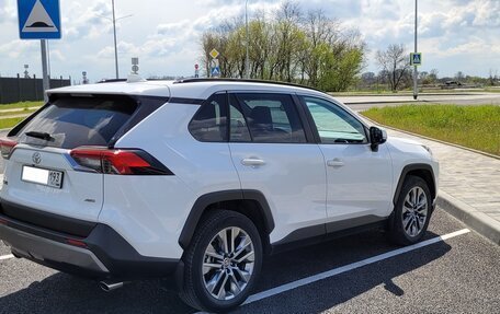Toyota RAV4, 2021 год, 3 500 000 рублей, 3 фотография