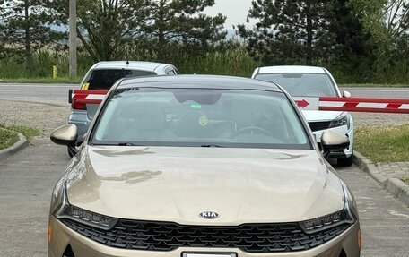 KIA K5, 2020 год, 2 600 000 рублей, 2 фотография