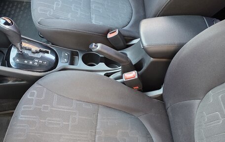 KIA Rio III рестайлинг, 2012 год, 865 000 рублей, 10 фотография