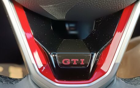Volkswagen Golf GTI, 2022 год, 4 400 000 рублей, 26 фотография