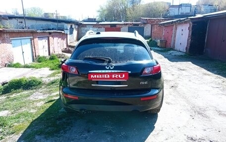 Infiniti FX I, 2004 год, 700 000 рублей, 3 фотография