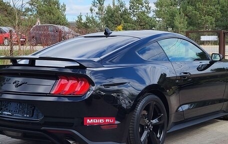 Ford Mustang VI рестайлинг, 2022 год, 2 500 000 рублей, 7 фотография