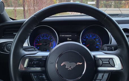 Ford Mustang VI рестайлинг, 2022 год, 2 500 000 рублей, 28 фотография