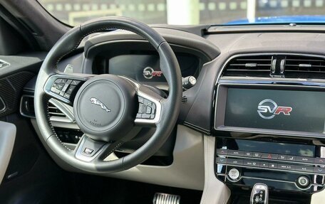 Jaguar F-Pace, 2019 год, 6 700 000 рублей, 14 фотография