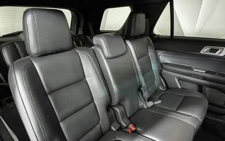 Ford Explorer VI, 2015 год, 1 445 000 рублей, 16 фотография