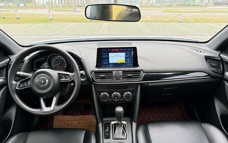Mazda CX-4, 2021 год, 1 880 000 рублей, 11 фотография