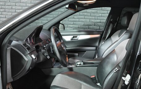 Mercedes-Benz C-Класс, 2010 год, 1 300 000 рублей, 10 фотография
