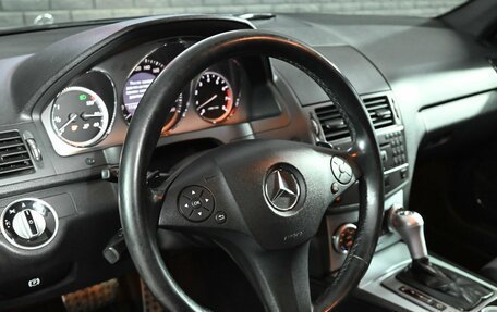 Mercedes-Benz C-Класс, 2010 год, 1 300 000 рублей, 13 фотография