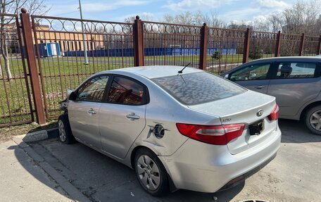 KIA Rio III рестайлинг, 2013 год, 200 000 рублей, 2 фотография