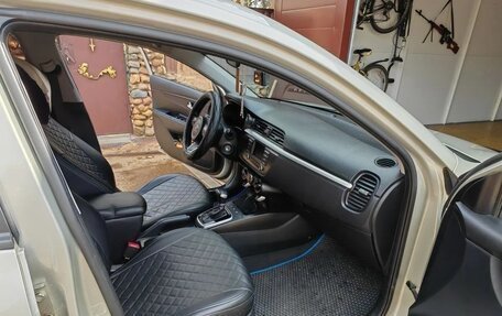 KIA Rio IV, 2020 год, 1 660 000 рублей, 5 фотография