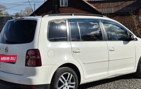 Volkswagen Touran III, 2010 год, 495 000 рублей, 5 фотография