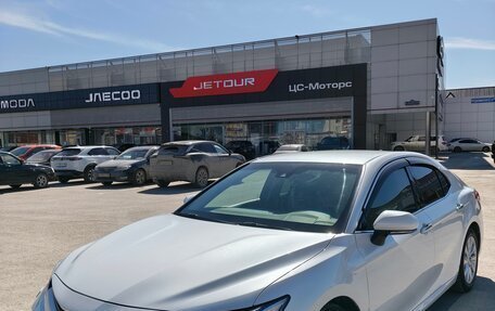 Toyota Camry, 2020 год, 3 100 000 рублей, 7 фотография