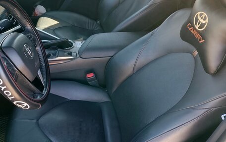 Toyota Camry, 2020 год, 3 100 000 рублей, 8 фотография