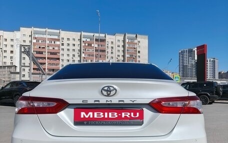 Toyota Camry, 2020 год, 3 100 000 рублей, 2 фотография