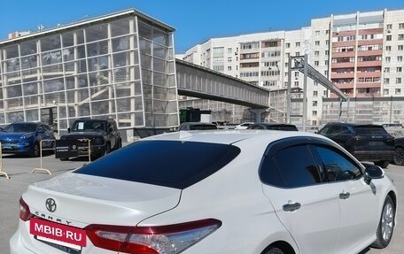 Toyota Camry, 2020 год, 3 100 000 рублей, 5 фотография