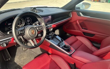 Porsche 911, 2022 год, 18 700 000 рублей, 9 фотография