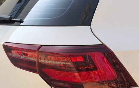 Volkswagen Golf VIII, 2022 год, 2 055 000 рублей, 14 фотография