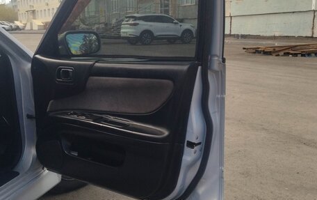 Nissan Avenir II, 2003 год, 350 000 рублей, 11 фотография