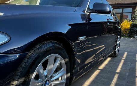 BMW 5 серия, 2011 год, 1 300 000 рублей, 3 фотография