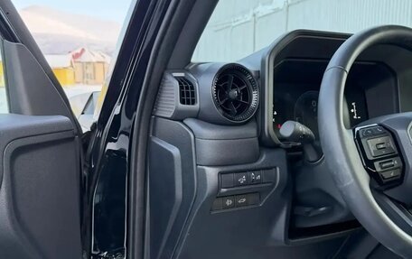 Toyota Land Cruiser Prado, 2024 год, 11 000 000 рублей, 3 фотография