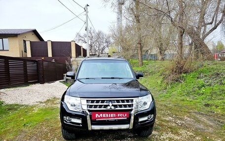 Mitsubishi Pajero IV, 2014 год, 2 635 000 рублей, 2 фотография