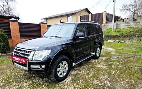 Mitsubishi Pajero IV, 2014 год, 2 635 000 рублей, 3 фотография