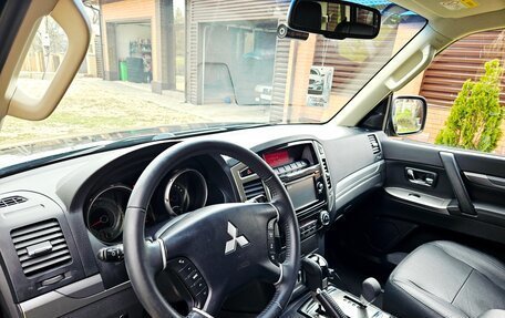 Mitsubishi Pajero IV, 2014 год, 2 635 000 рублей, 8 фотография