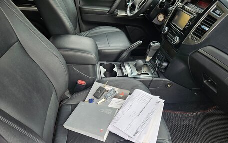 Mitsubishi Pajero IV, 2014 год, 2 635 000 рублей, 15 фотография