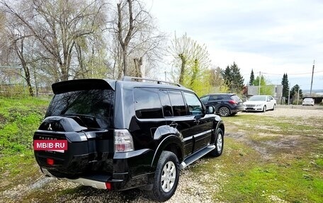 Mitsubishi Pajero IV, 2014 год, 2 635 000 рублей, 5 фотография