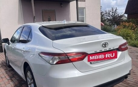 Toyota Camry, 2019 год, 2 238 000 рублей, 6 фотография