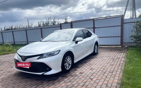 Toyota Camry, 2019 год, 2 238 000 рублей, 5 фотография