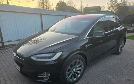 Tesla Model X I, 2017 год, 2 900 000 рублей, 15 фотография