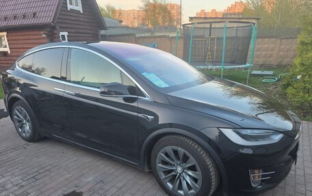 Tesla Model X I, 2017 год, 2 900 000 рублей, 17 фотография