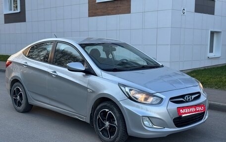 Hyundai Solaris II рестайлинг, 2011 год, 565 000 рублей, 6 фотография