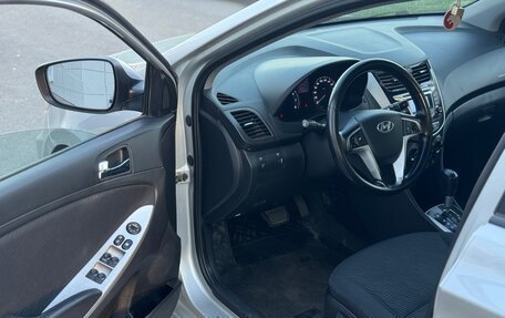 Hyundai Solaris II рестайлинг, 2011 год, 565 000 рублей, 11 фотография