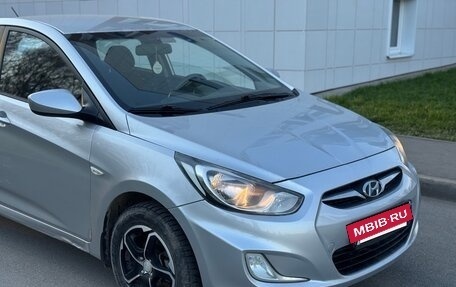 Hyundai Solaris II рестайлинг, 2011 год, 565 000 рублей, 7 фотография