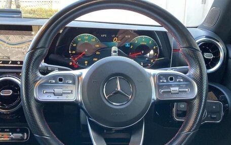 Mercedes-Benz A-Класс, 2018 год, 1 150 000 рублей, 9 фотография