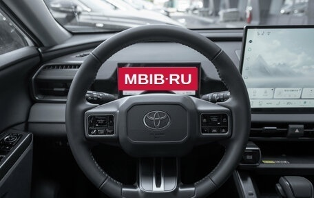 Toyota RAV4, 2026 год, 4 300 000 рублей, 11 фотография